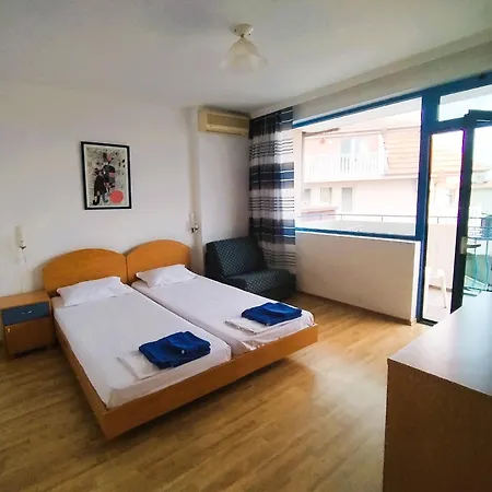 Appartamento Lira Sto Pomorie