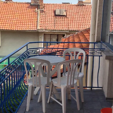 Lira Sto Appartamento *