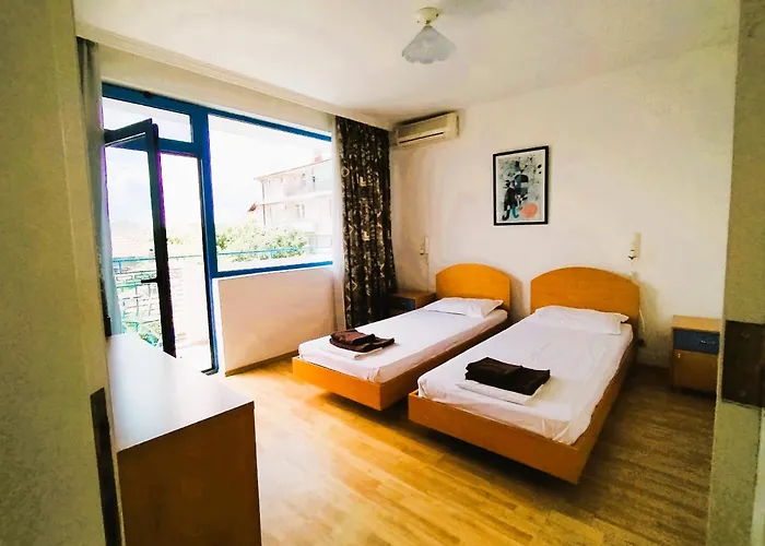 Lira Sto Apartment *