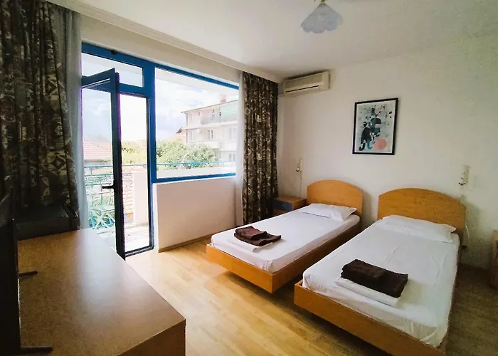 Lira Sto Apartment Pomorie