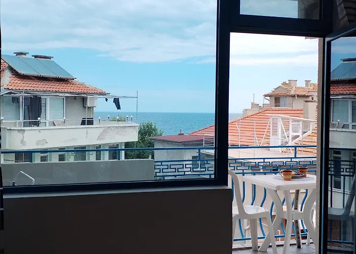 Lira Sto Apartment *