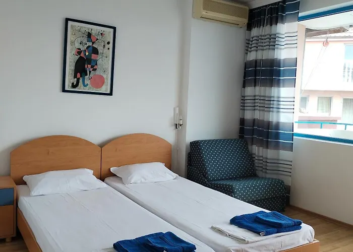 Lira Sto Apartment Pomorie