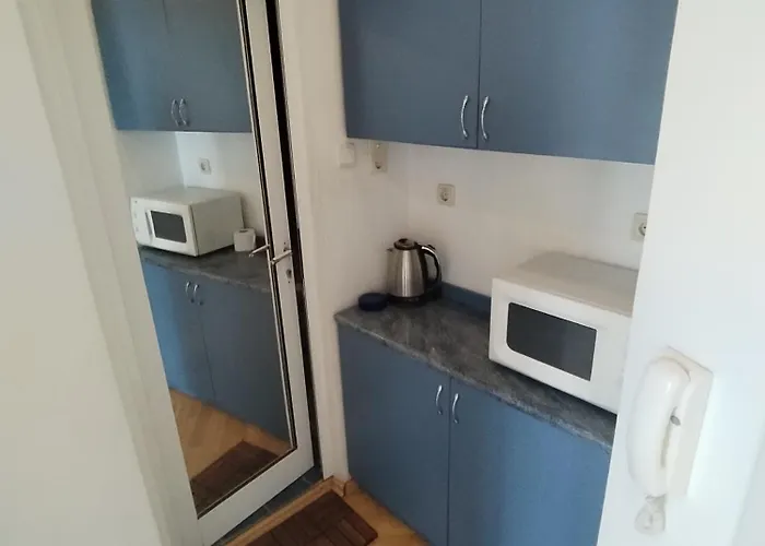 Lira Sto Apartment *