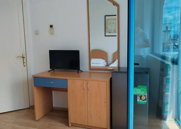 Apartment Lira Sto *