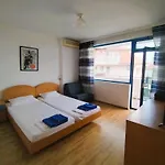 Lira Sto Appartement Pomorie