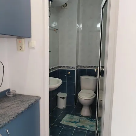 Lira Sto Apartman