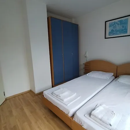 Apartment Lira Sto