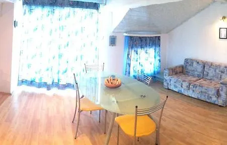 Lira Sto Apartment Pomorie